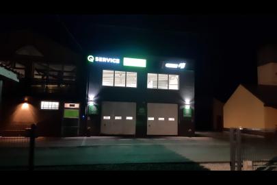 Galeria outside #1
